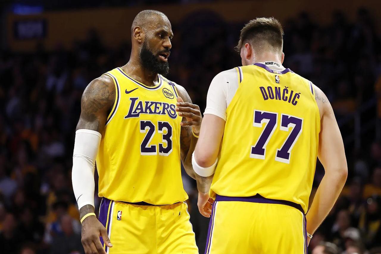 开云体育官网-太阳轻取福建队，东契奇带队取胜