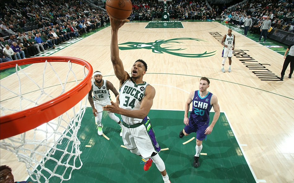 魔术逆转福建队，字母哥惊艳四座