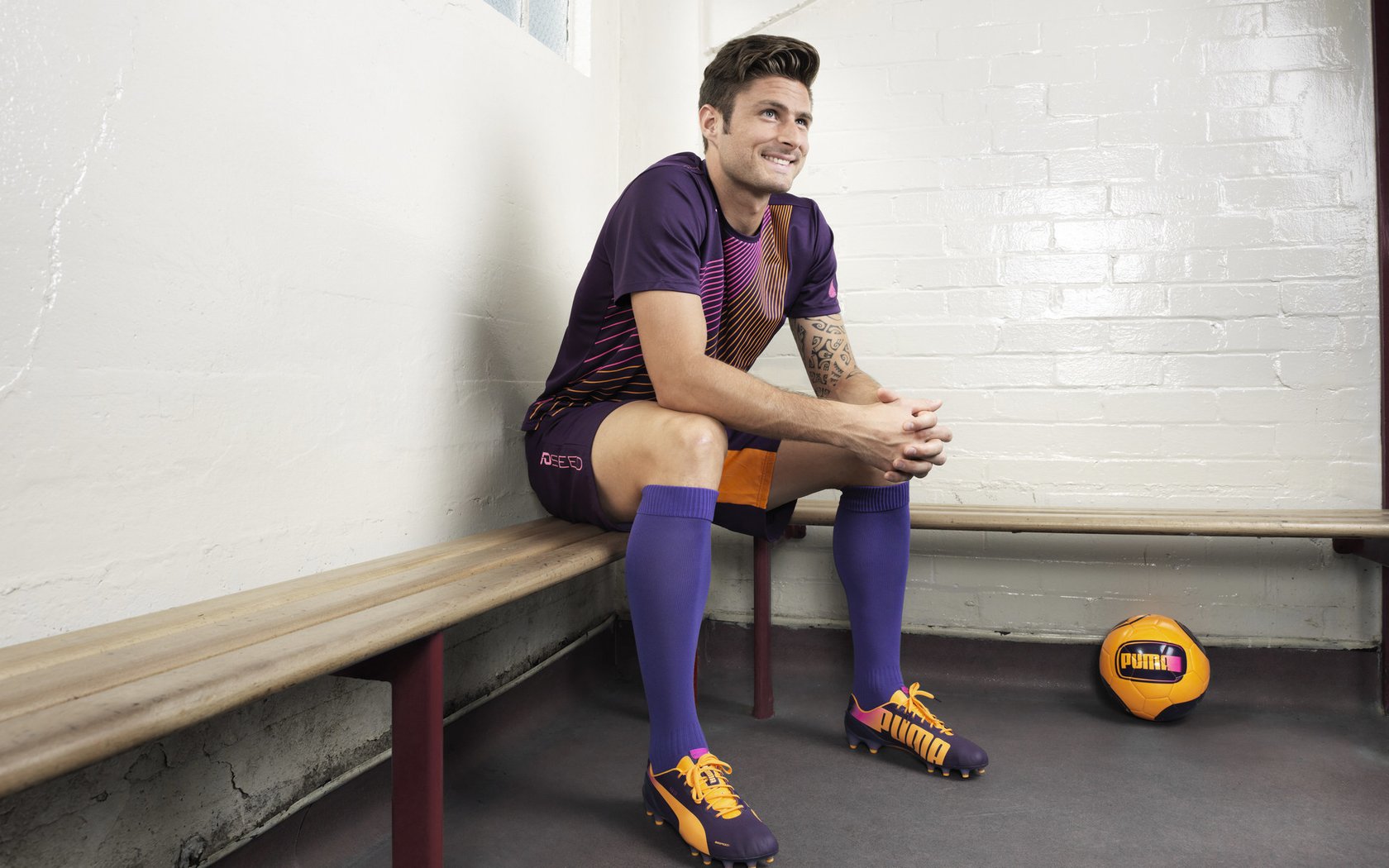 当韩国横扫AC米兰,凯恩高光表现背后的足球全球化新叙事